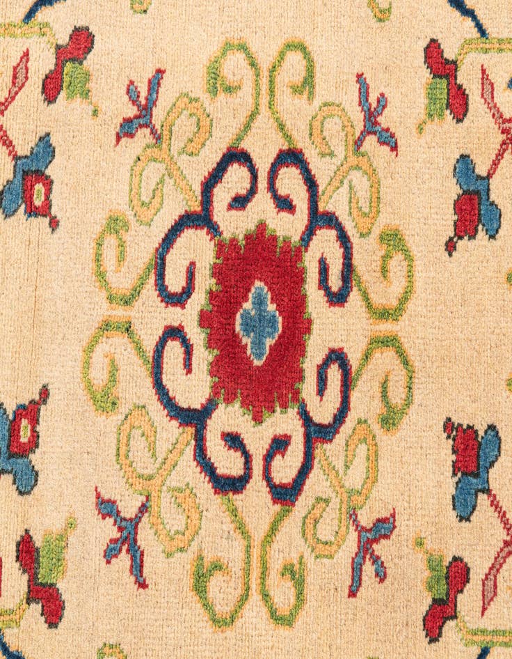 Detail image of  2' 8 x 4' 2  Hand Knotted Kazak Rug