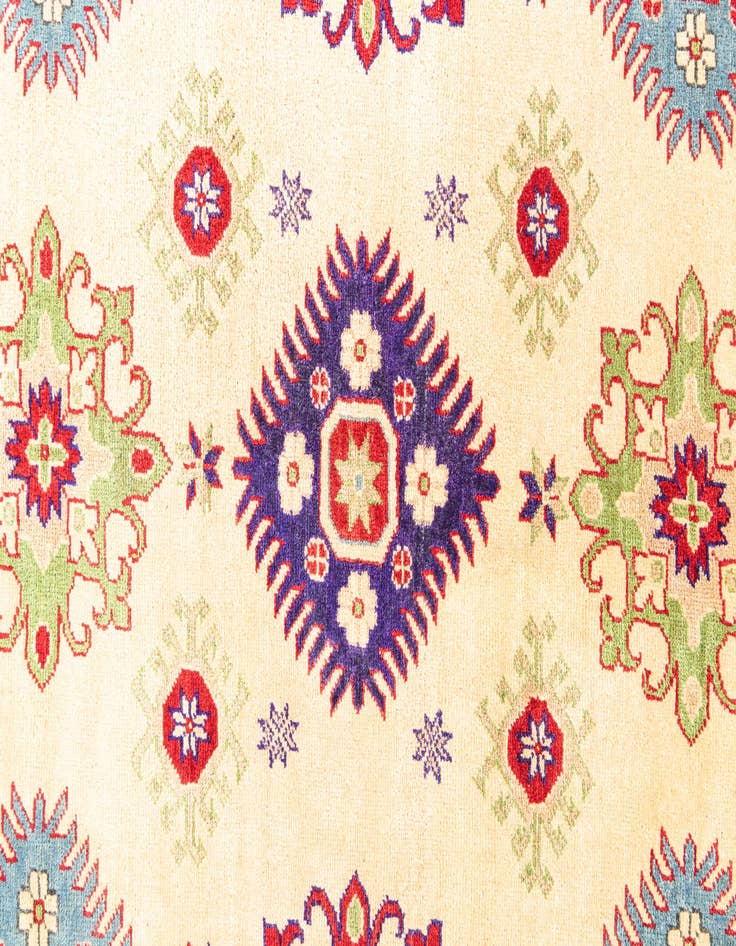 Detail image of  6' 6 x 9' 9  Hand Knotted Kazak Rug