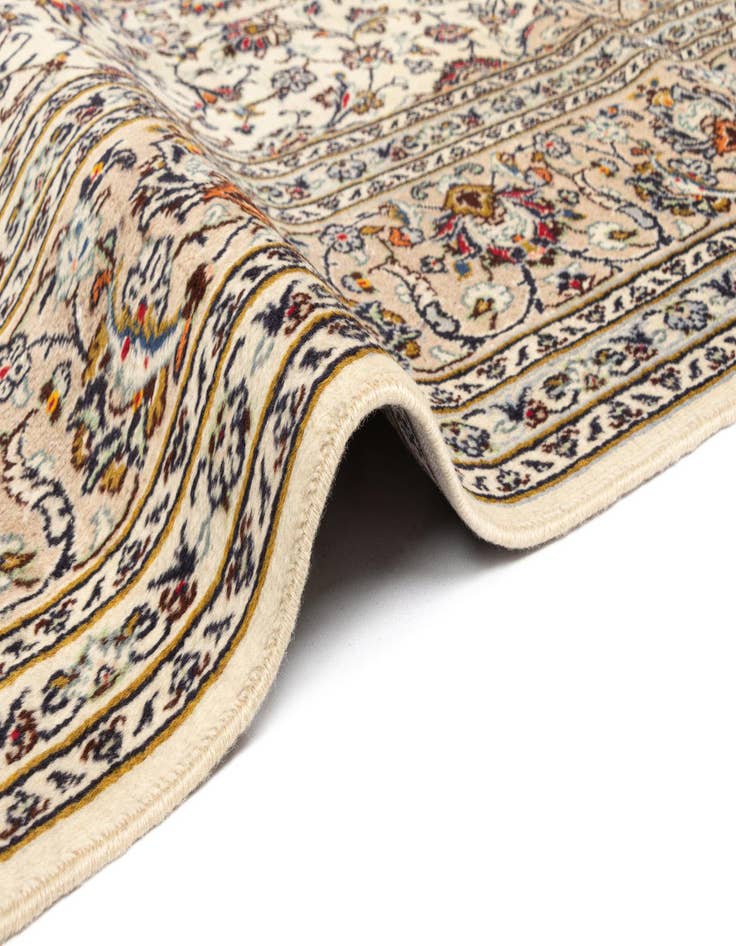 Detail image of  8' x 11' Kerman Wool Rug