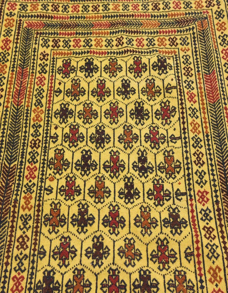 Detail image of  4' 2 x 5' 8  Hand Woven Kilim Afghan Wool Rug