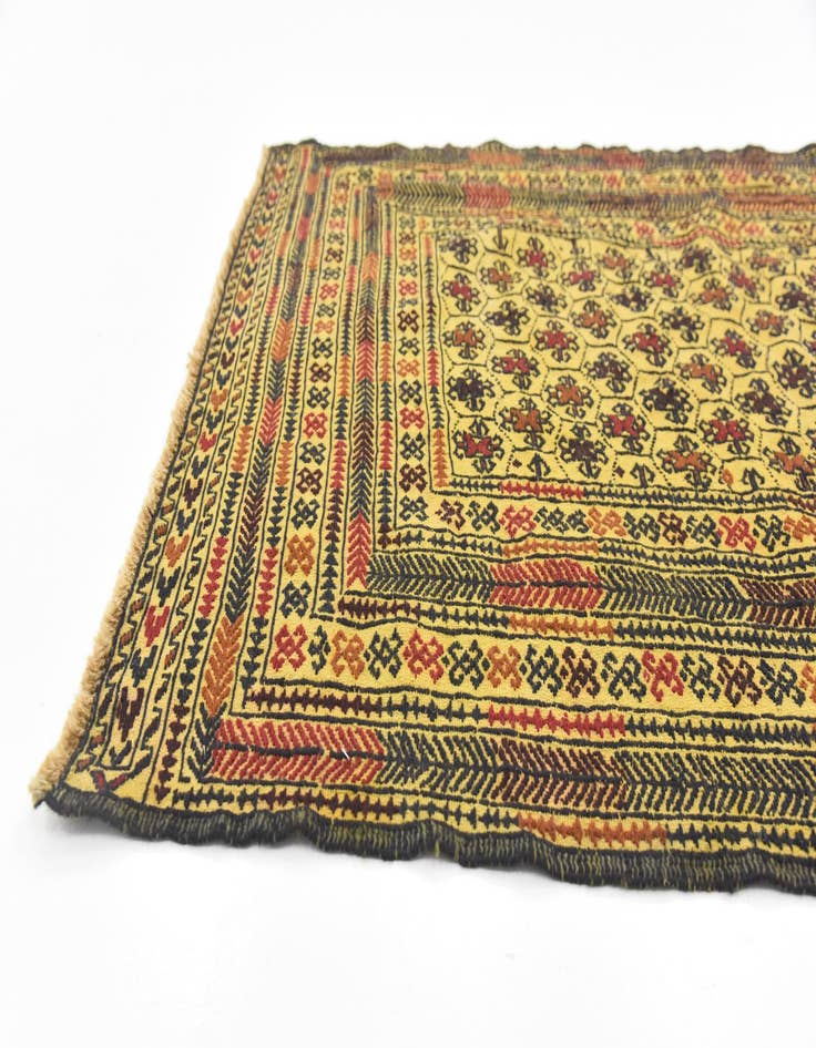 Detail image of  4' 2 x 5' 8  Hand Woven Kilim Afghan Wool Rug