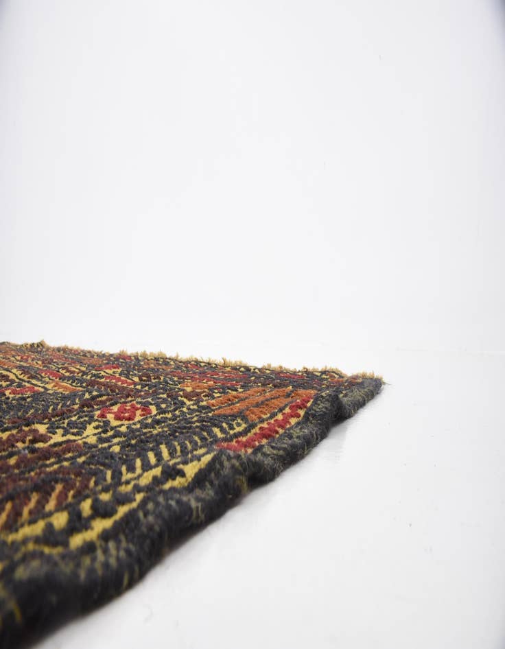 Detail image of  4' 2 x 5' 8  Hand Woven Kilim Afghan Wool Rug