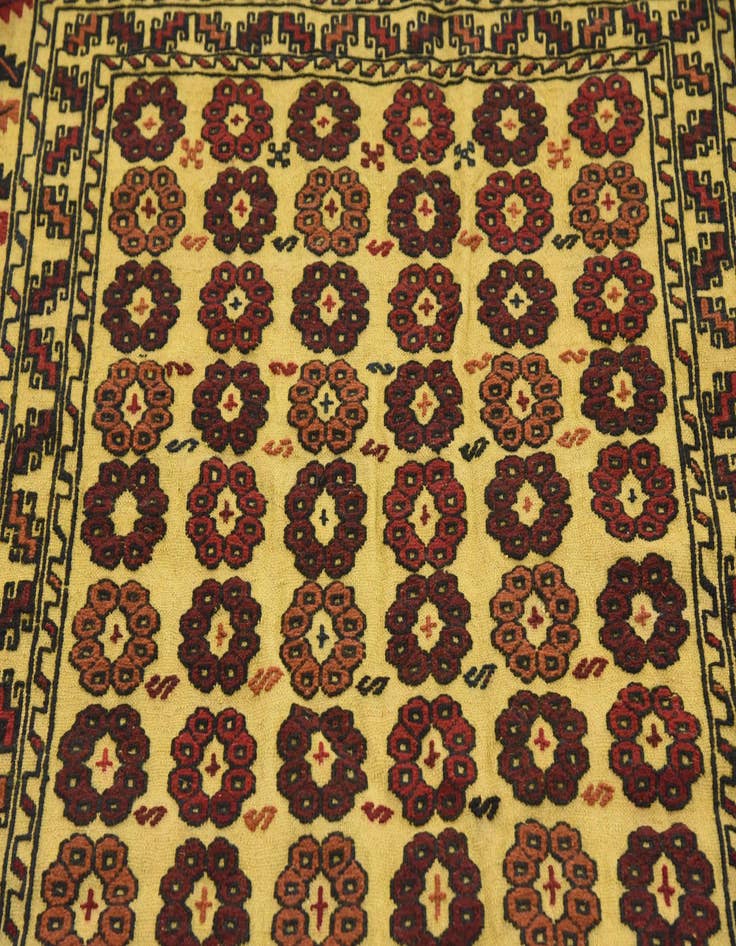 Detail image of  4' 2 x 5' 9  Hand Woven Kilim Afghan Wool Rug