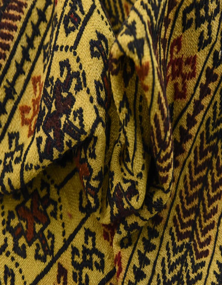 Detail image of  4' 2 x 6' 4  Hand Woven Kilim Afghan Wool Rug