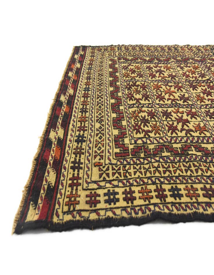 Detail image of 4' x 6' 4 Hand Woven Kilim Afghan Wool Rug