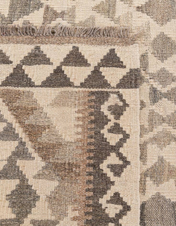 Detail image of  3' 9 x 5' 4  Hand Woven Kilim Maymana Wool Rug