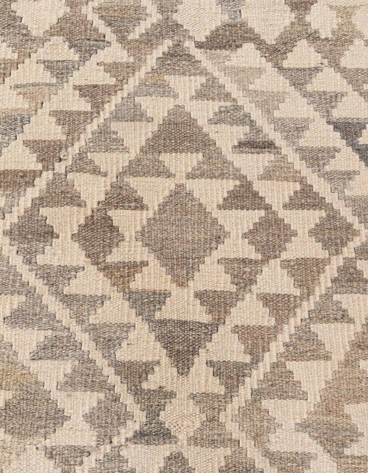 Detail image of  3' 9 x 5' 4  Hand Woven Kilim Maymana Wool Rug