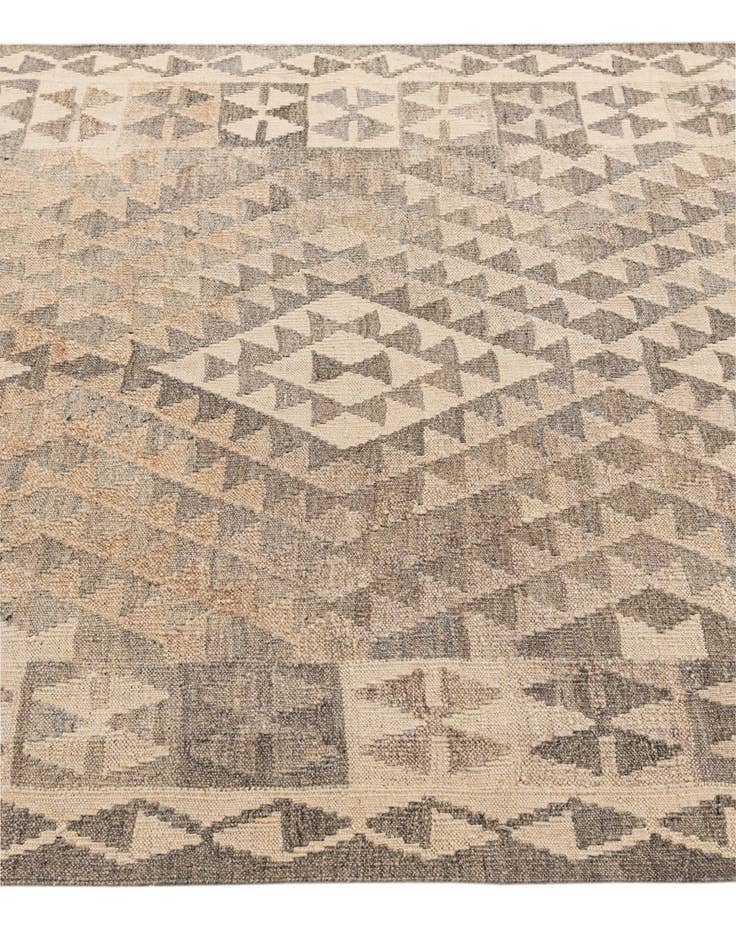 Detail image of  4' x 5' 8  Hand Woven Kilim Maymana Wool Rug