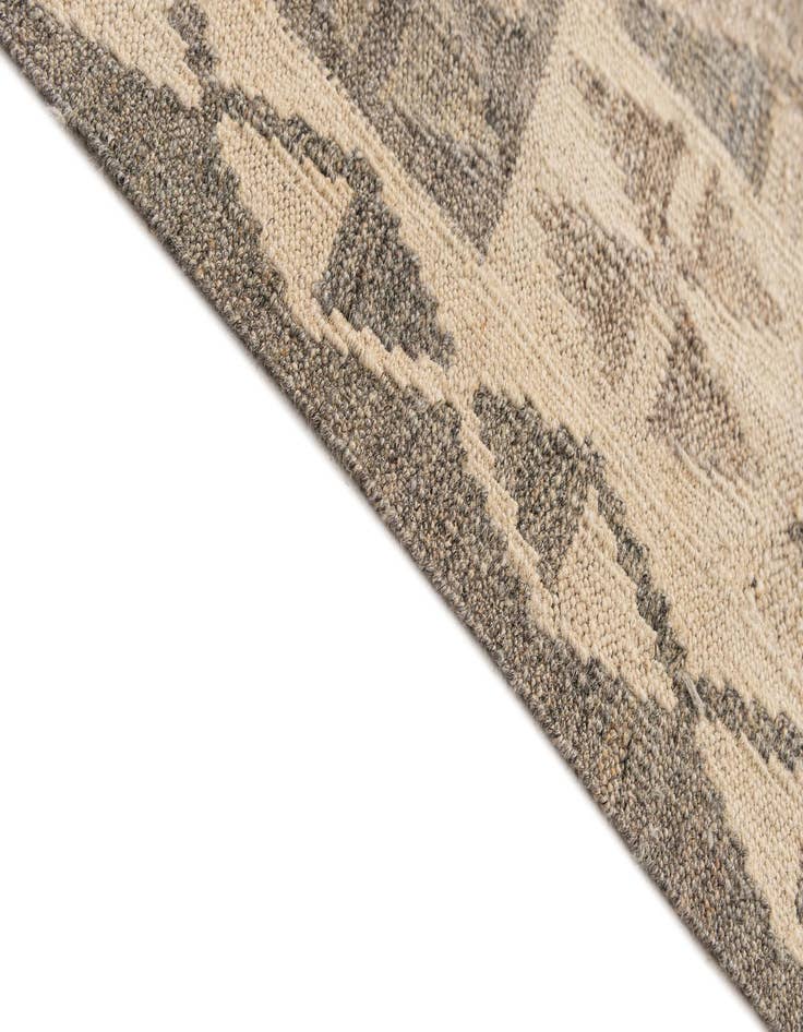 Detail image of  4' x 5' 8  Hand Woven Kilim Maymana Wool Rug