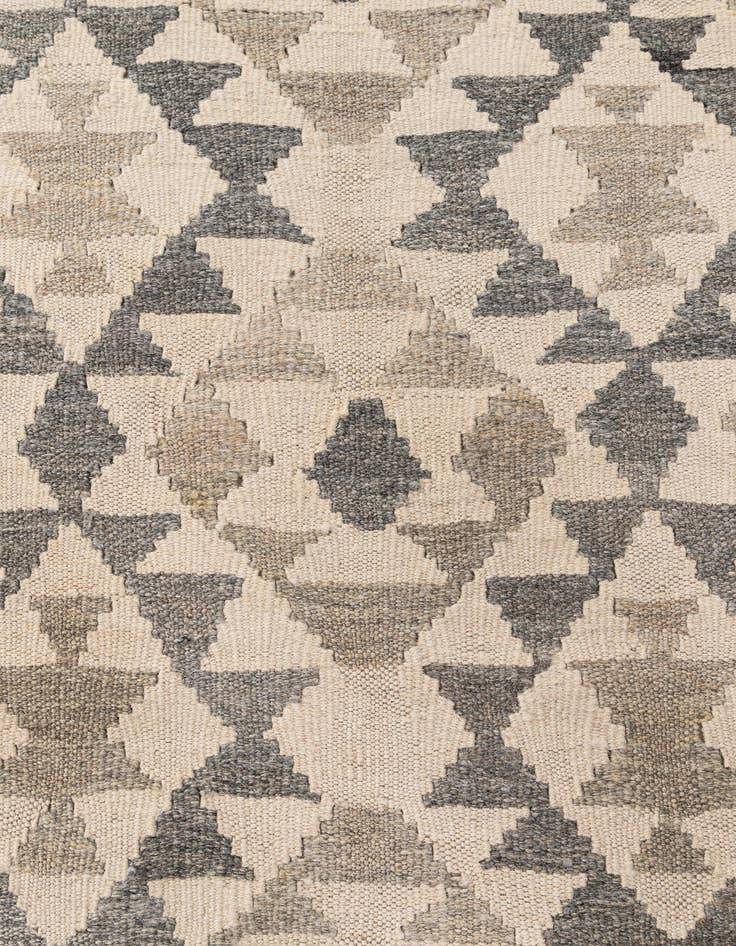 Detail image of  3' 11 x 5' 5  Hand Woven Kilim Maymana Wool Rug