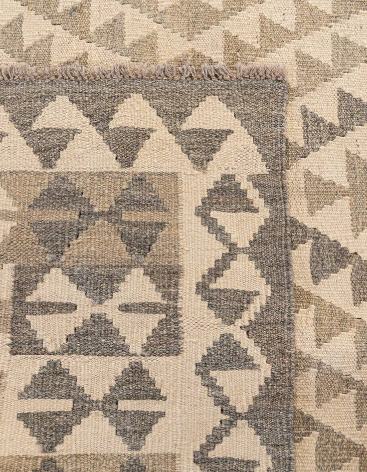 Detail image of  4' x 5' 11  Hand Woven Kilim Maymana Wool Rug