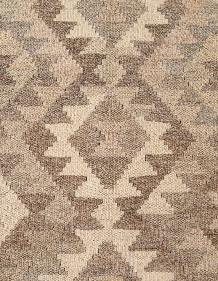 Detail image of  4' 11 x 6' 3  Hand Woven Kilim Maymana Wool Rug