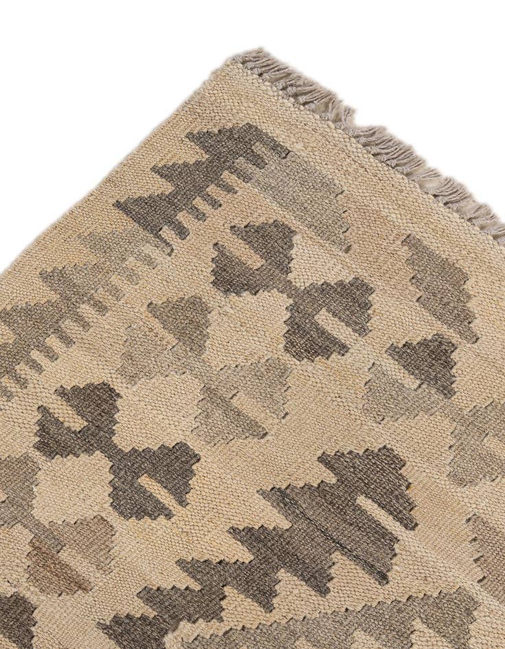 Detail image of  4' x 6' 7  Hand Woven Kilim Maymana Wool Rug