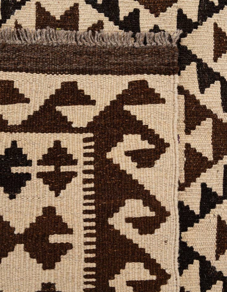 Detail image of  4' 10 x 6' 7  Hand Woven Kilim Maymana Wool Rug