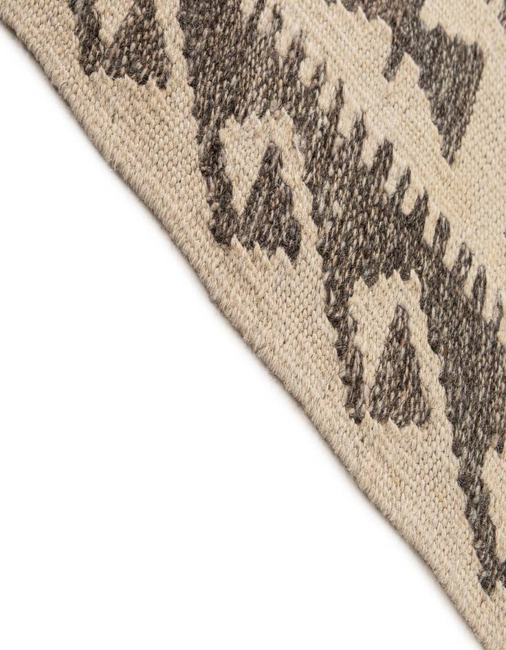 Detail image of  5' x 6' 7  Hand Woven Kilim Maymana Wool Rug