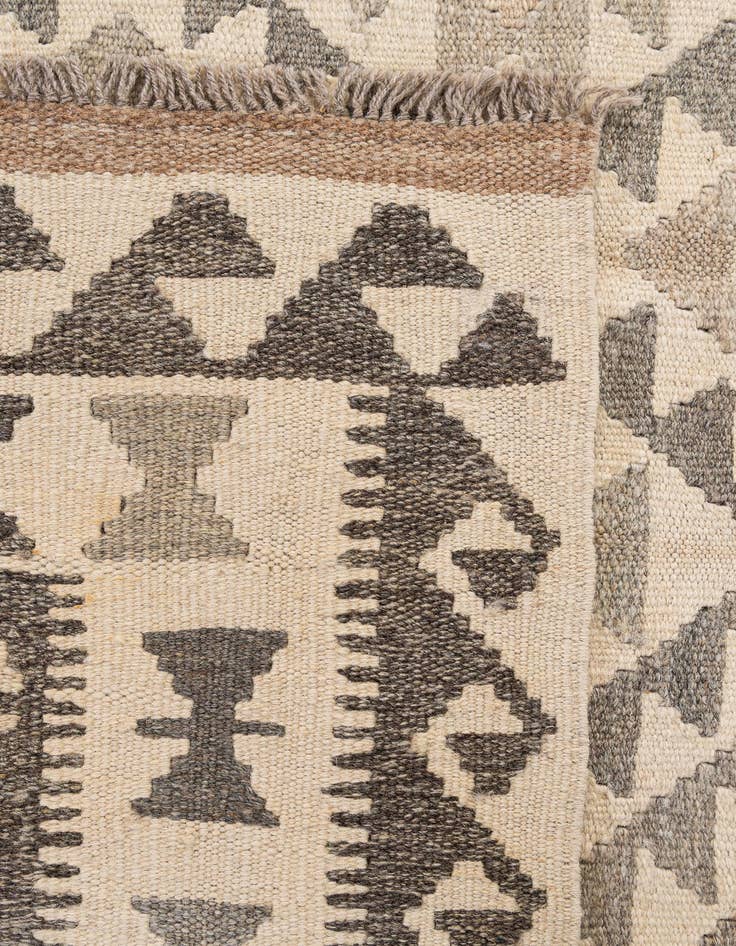 Detail image of  5' x 6' 7  Hand Woven Kilim Maymana Wool Rug