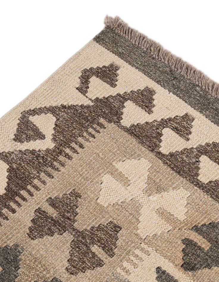 Detail image of  4' 10 x 6' 7  Hand Woven Kilim Maymana Wool Rug