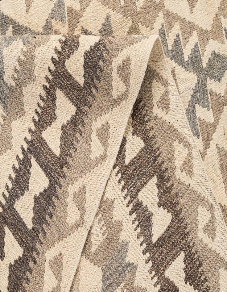 Detail image of  5' x 6' 9  Hand Knotted Kilim Maymana Wool Rug