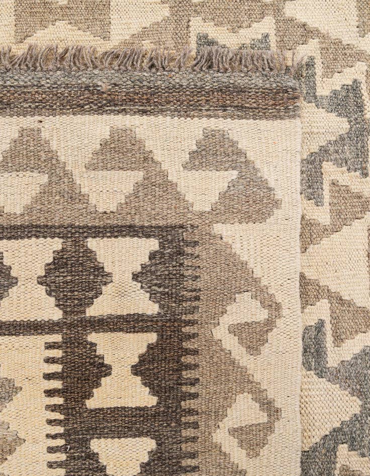 Detail image of  5' x 6' 9  Hand Knotted Kilim Maymana Wool Rug