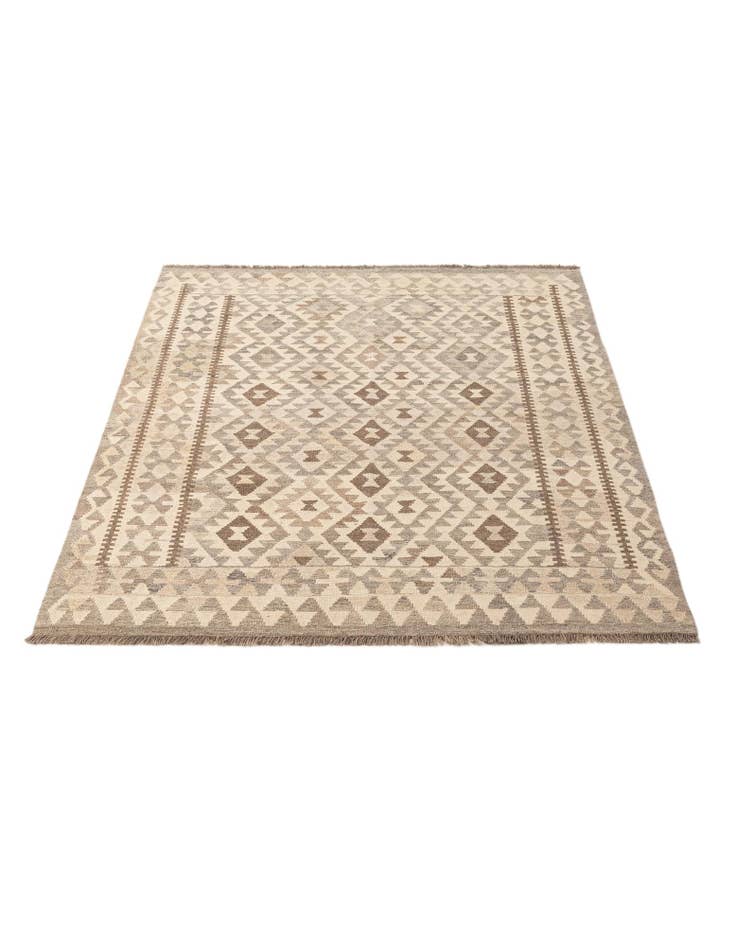 Detail image of  4' 10 x 6' 6  Hand Woven Kilim Maymana Wool Rug