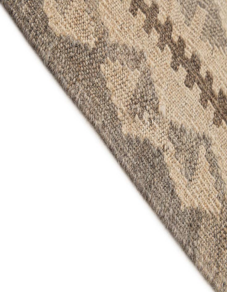Detail image of  4' 10 x 6' 6  Hand Woven Kilim Maymana Wool Rug