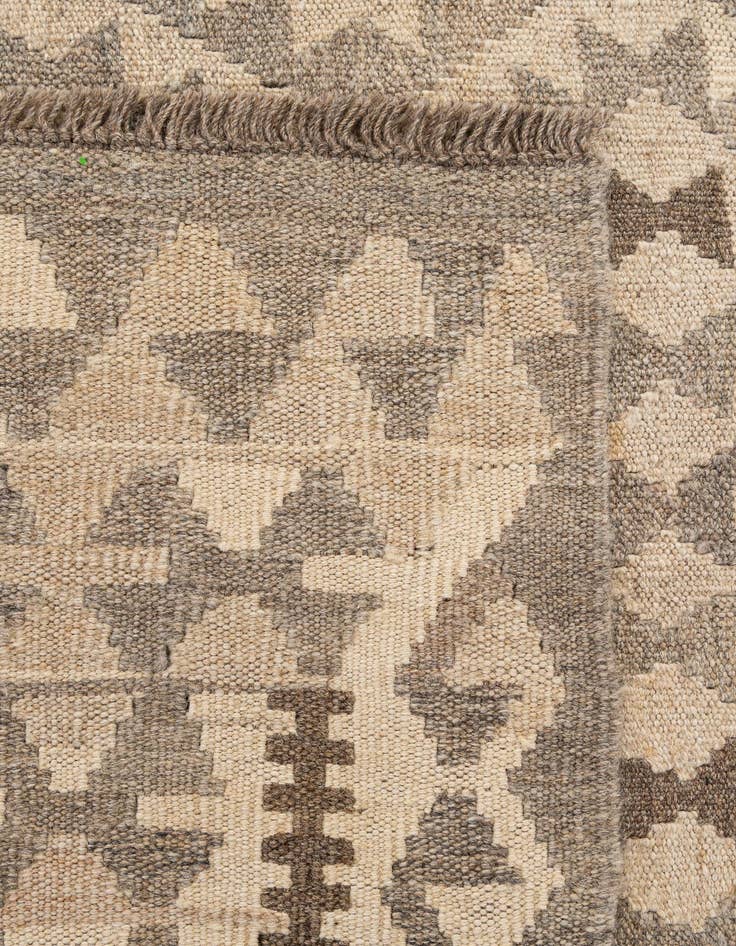 Detail image of  4' 10 x 6' 6  Hand Woven Kilim Maymana Wool Rug