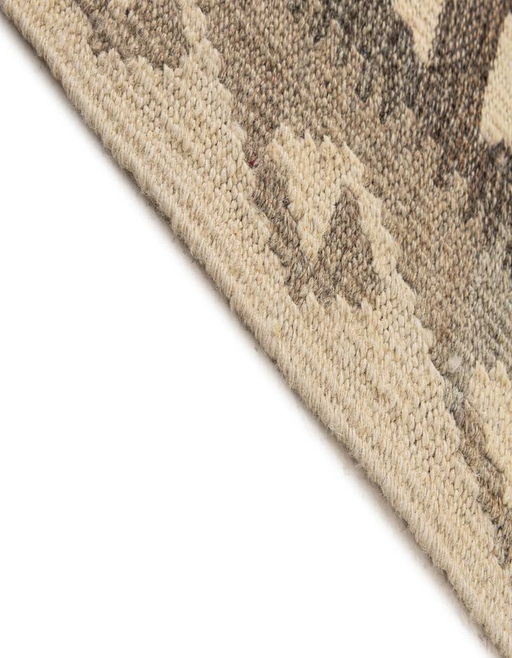 Detail image of  5' 2 x 6' 8  Hand Woven Kilim Maymana Wool Rug