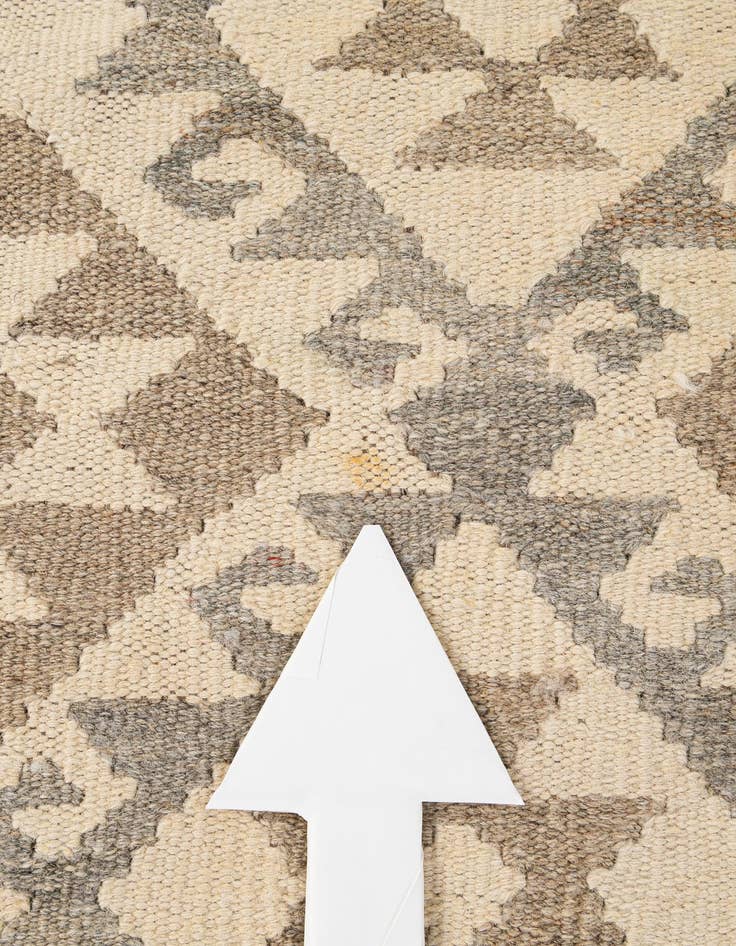 Detail image of  5' 2 x 6' 8  Hand Woven Kilim Maymana Wool Rug