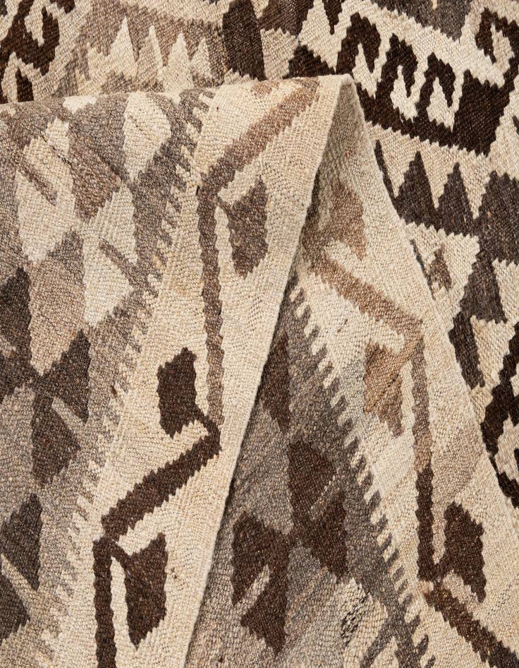 Detail image of  5' x 6' 10  Hand Woven Kilim Maymana Wool Rug