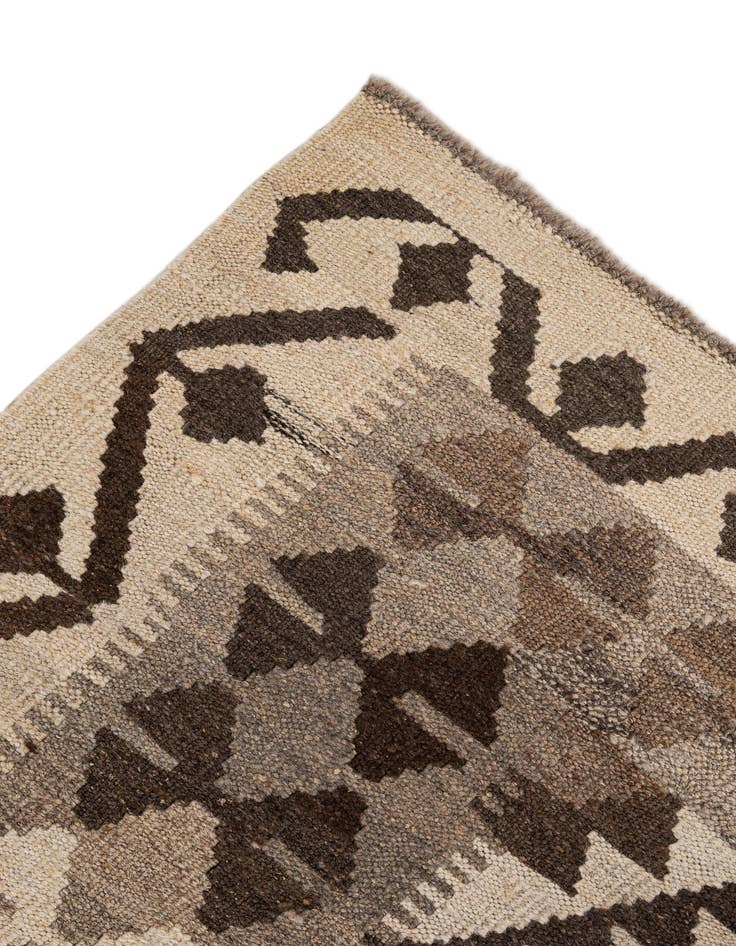 Detail image of  5' x 6' 10  Hand Woven Kilim Maymana Wool Rug
