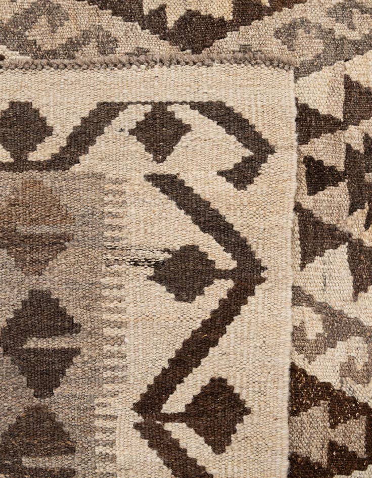 Detail image of  5' x 6' 10  Hand Woven Kilim Maymana Wool Rug