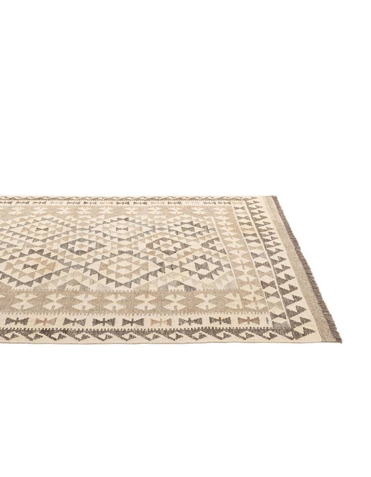 Detail image of  4' 11 x 6' 8  Hand Woven Kilim Maymana Wool Rug