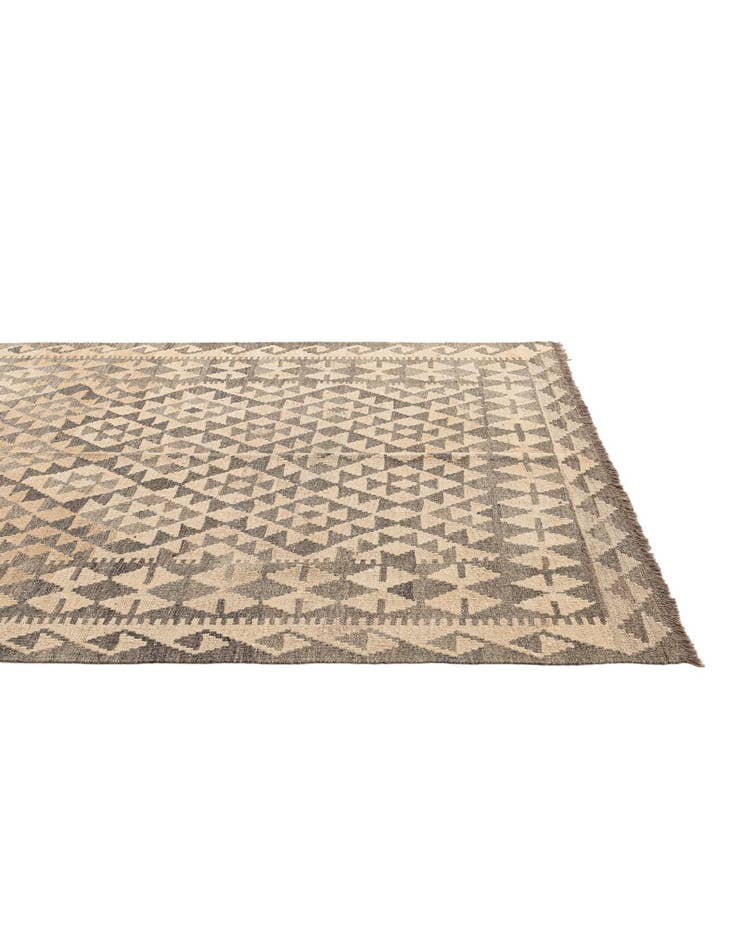 Detail image of  4' 11 x 6' 11  Hand Woven Kilim Maymana Wool Rug