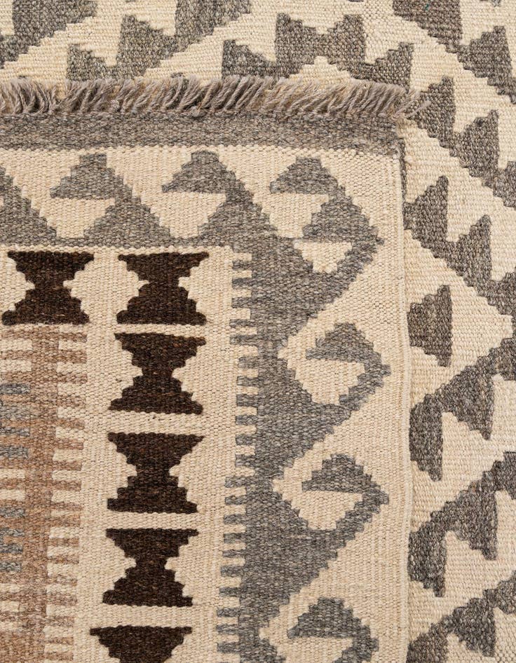 Detail image of  5' 3 x 6' 8  Hand Woven Kilim Maymana Wool Rug