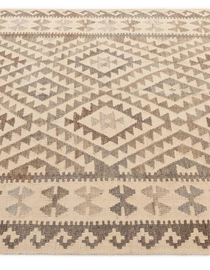 Detail image of  5' 1 x 6' 8  Hand Woven Kilim Maymana Wool Rug