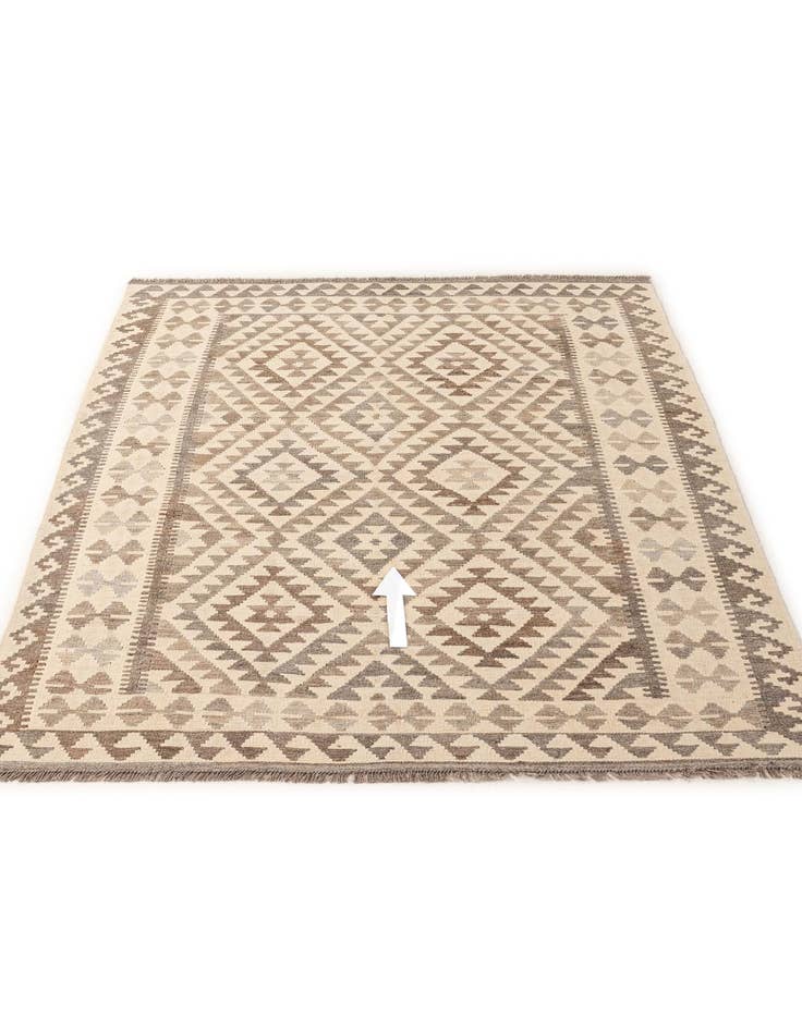 Detail image of  5' 1 x 6' 8  Hand Woven Kilim Maymana Wool Rug