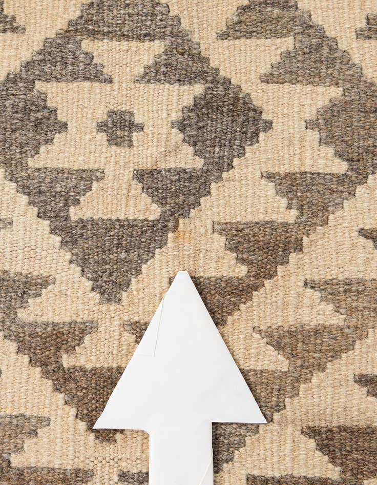 Detail image of  5' 1 x 6' 8  Hand Woven Kilim Maymana Wool Rug