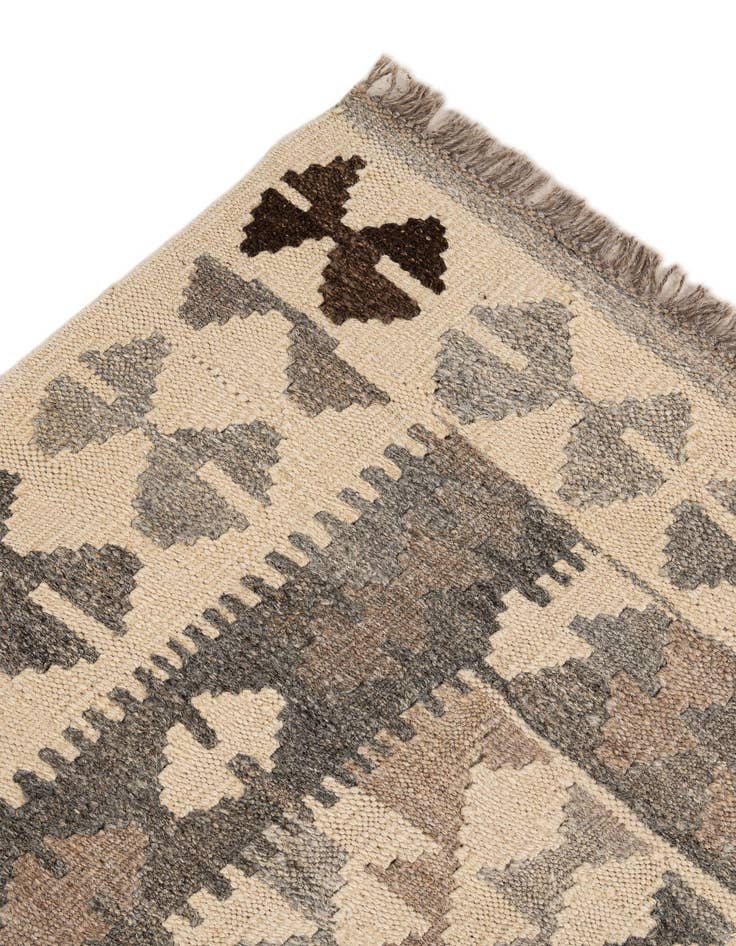 Detail image of  5' 2 x 6' 8  Hand Woven Kilim Maymana Wool Rug