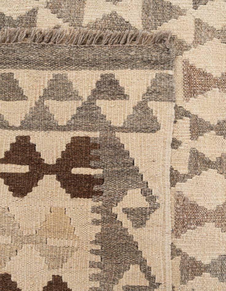 Detail image of  5' 3 x 6' 8  Hand Woven Kilim Maymana Wool Rug