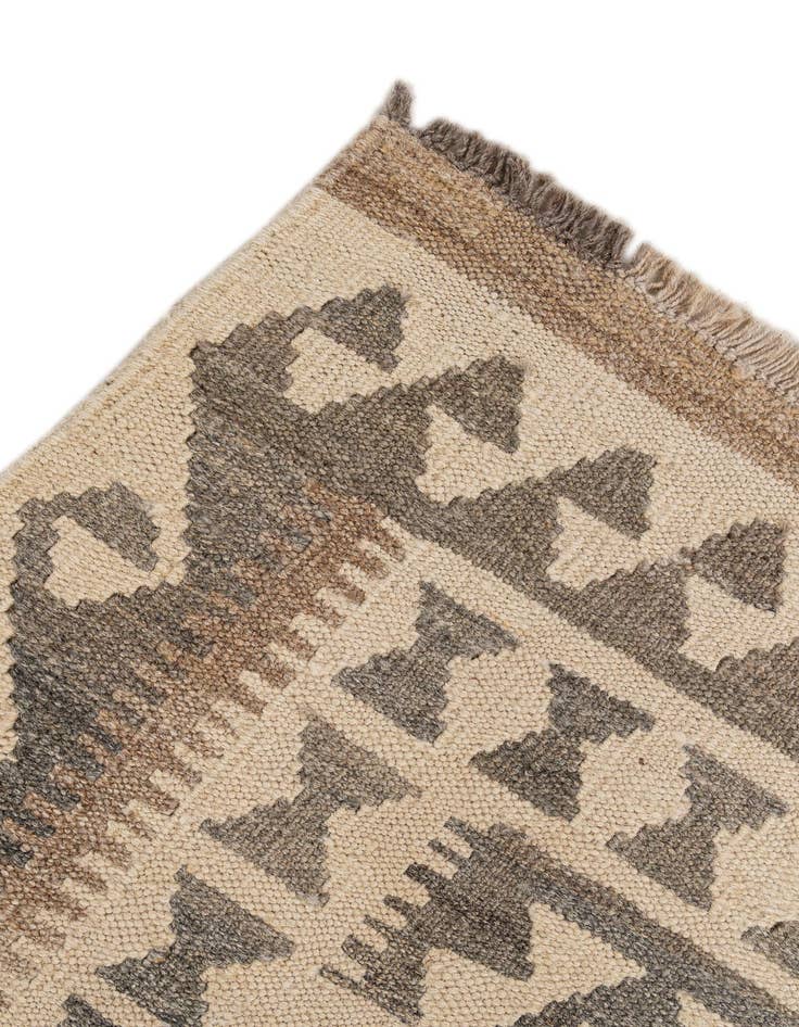 Detail image of  5' 2 x 6' 9  Hand Woven Kilim Maymana Wool Rug