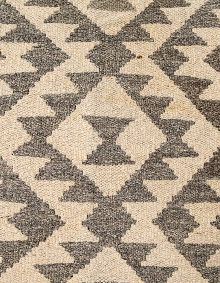Detail image of  5' 2 x 6' 9  Hand Woven Kilim Maymana Wool Rug