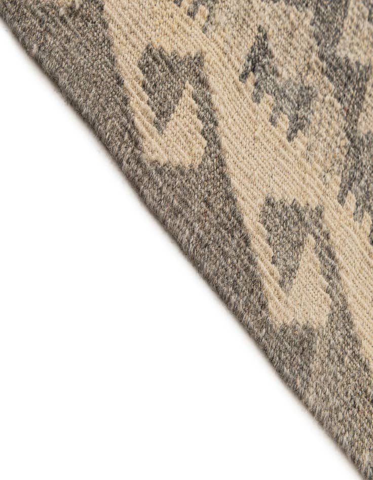 Detail image of  5' 3 x 6' 5  Hand Woven Kilim Maymana Wool Rug