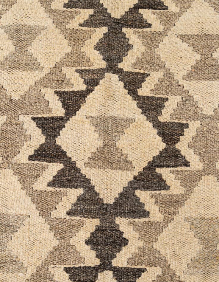 Detail image of  5' 2 x 6' 9  Hand Woven Kilim Maymana Wool Rug