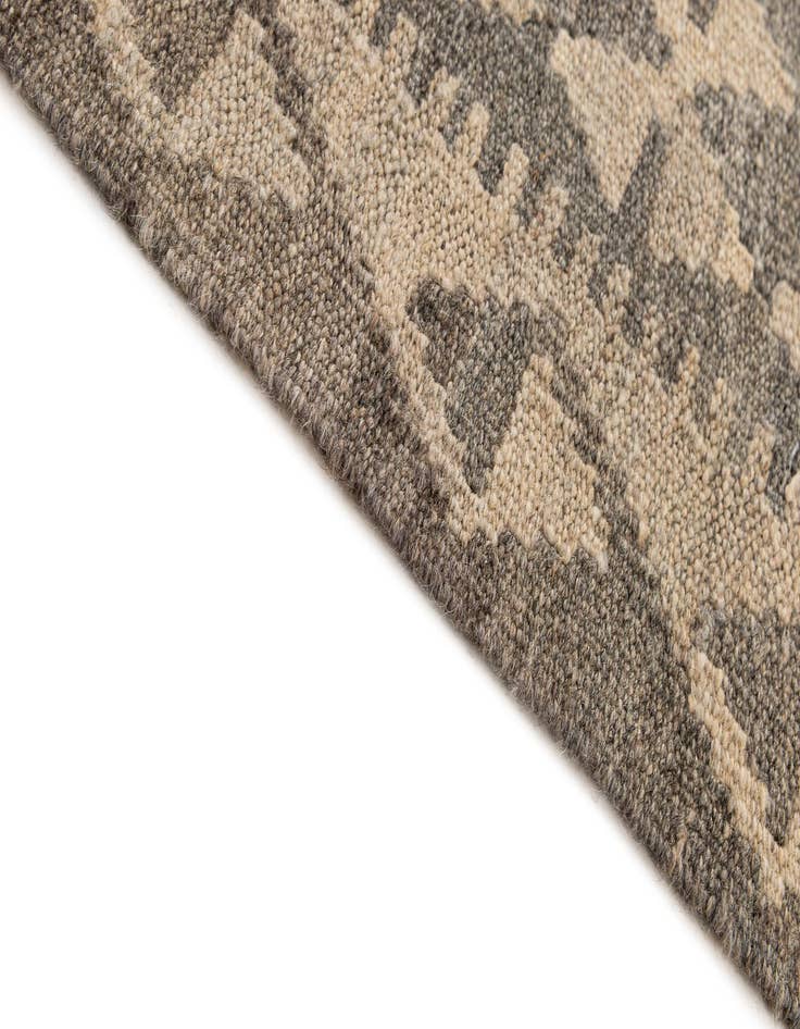 Detail image of  5' 2 x 6' 11  Hand Woven Kilim Maymana Wool Rug