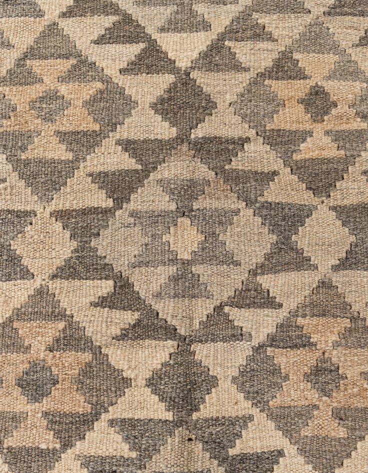 Detail image of  5' 2 x 6' 11  Hand Woven Kilim Maymana Wool Rug