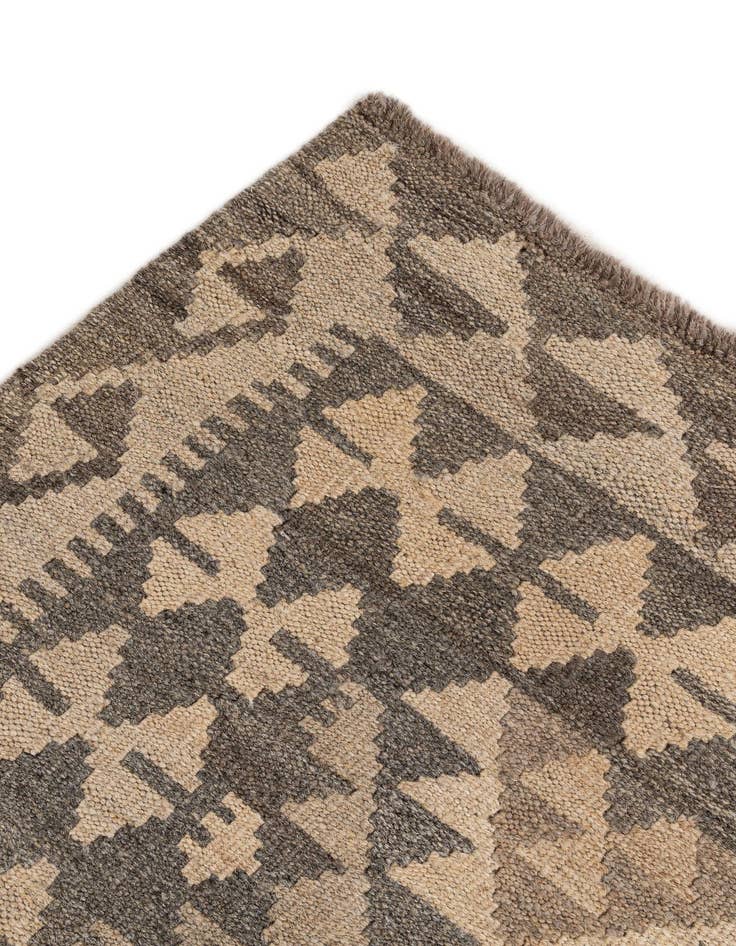 Detail image of  5' 2 x 6' 11  Hand Woven Kilim Maymana Wool Rug