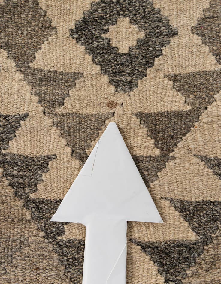 Detail image of  6' 7 x 9' 8  Hand Woven Kilim Maymana Wool Rug