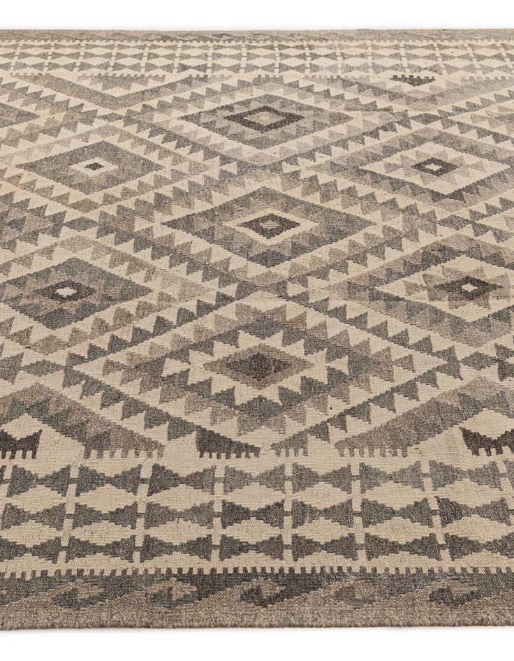 Detail image of  6' 8 x 9' 7  Hand Woven Kilim Maymana Wool Rug