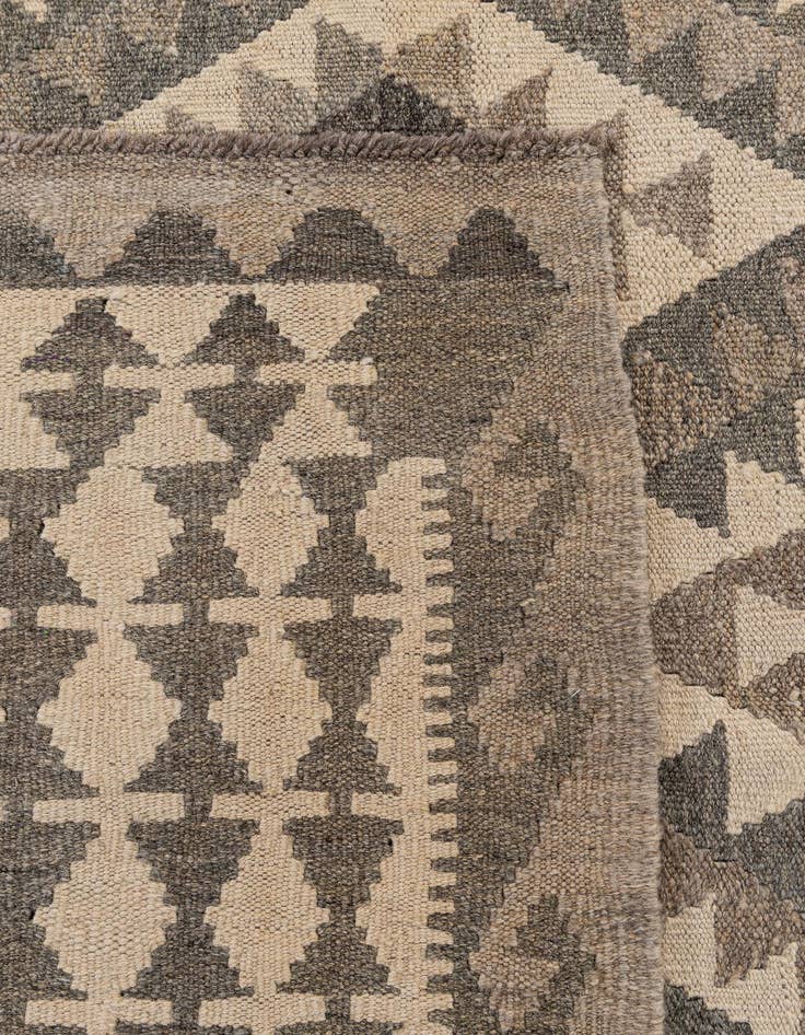 Detail image of  6' 8 x 9' 7  Hand Woven Kilim Maymana Wool Rug