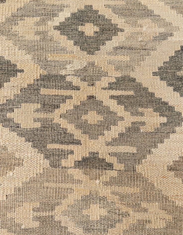 Detail image of  6' 9 x 9' 10  Hand Woven Kilim Maymana Wool Rug
